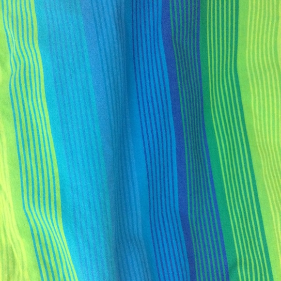 Victoria’s Secret PINK green & blue pajama capris - Picture 4 of 6